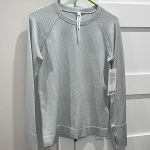 NWT lululemon rest less pullover